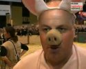 Le champion du monde de cri du cochon