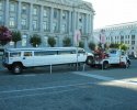 Un 4x4 limousine en panne