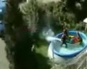 Jet ski dans une piscine