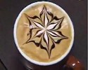 Faire de l'art avec un cappuccino
