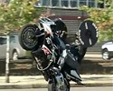 Comment faire un wheeling en moto !