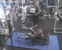 Régis à la salle de muscu