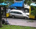 Coincé entre 2 bus